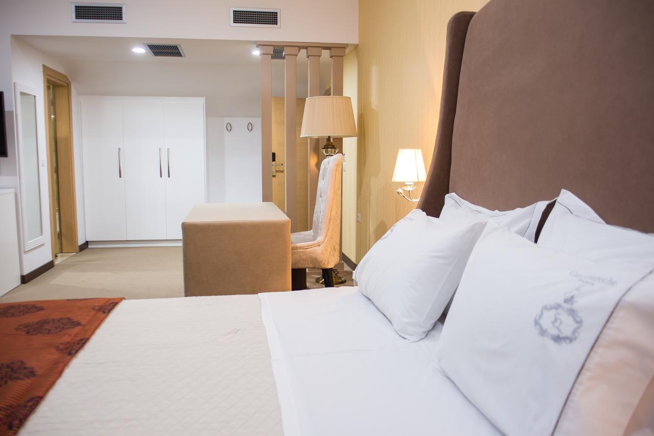 Santa Quaranta Premium Resort Sarandë Eksteriør bilde
