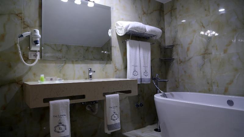 Santa Quaranta Premium Resort Sarandë Eksteriør bilde