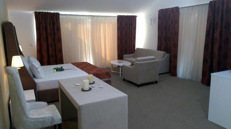 Santa Quaranta Premium Resort Sarandë Eksteriør bilde